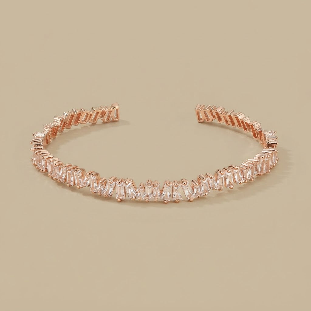 Bracelet with Inlaid Zircon Detail